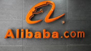 Alibaba троши милијарди за да доминира на пазарот