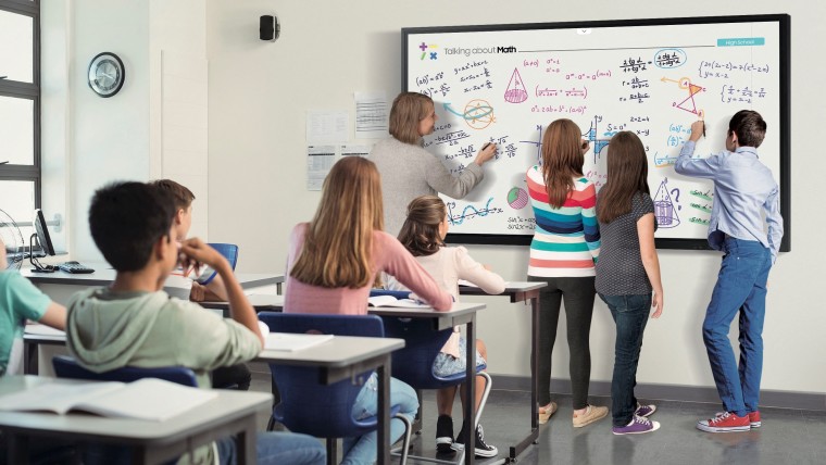 Samsung најави 85-инчен интерактивен дисплеј за едукација и бизнис