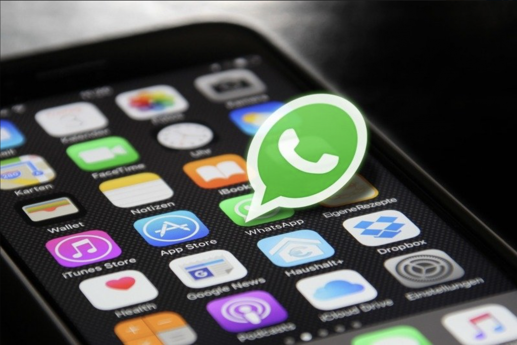 WhatsApp профилот наскоро ќе се користи на повеќе уреди истовремено