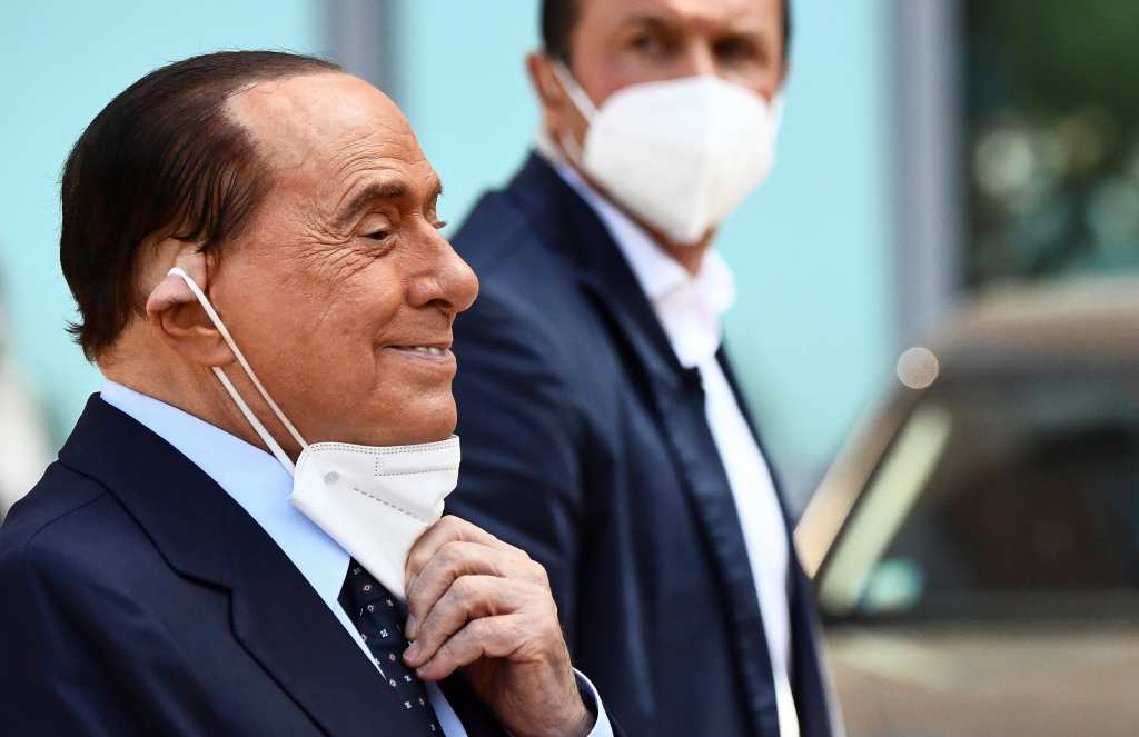 Берлускони: КОВИД-19 не е шега, внимавајте мои Италијанци