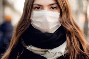 Дали затнатиот нос е симптом на коронавирус? Еве што велат експертите