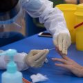 Луѓето со оваа крвна група се поотпорни на заразата од коронавирус