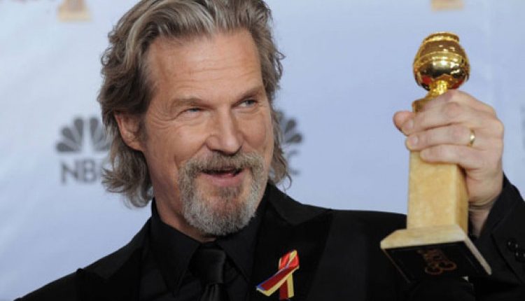 Оскаровецот Џеф Бриџис откри дека има рак