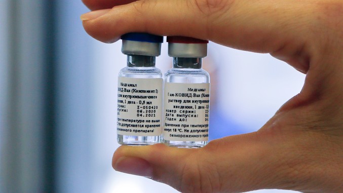 Путин: Регистрирана е и втора вакцина против коронавирусот