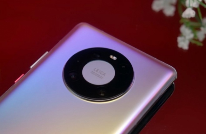 Huawei ги демантира наводите за прекин на соработката со Leica