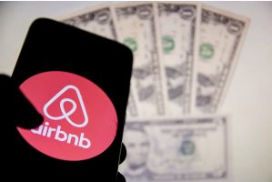 Airbnb ќе обезбедува престој за луѓе во криза