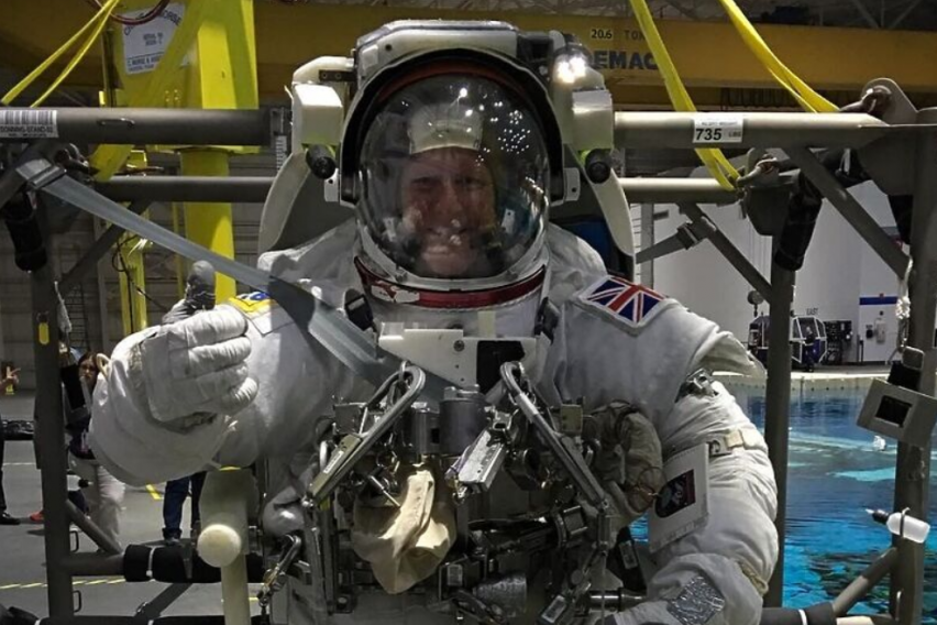 Астронаут помислил дека забележал НЛО, го „измамил“ руски колега