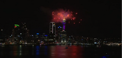 (Видео) Со огномет 2021 година пристигна во Нов Зеланд