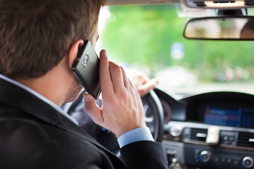 Макпетрол: Користење на мобилен телефон е поопасно од возење под дејство на алкохол