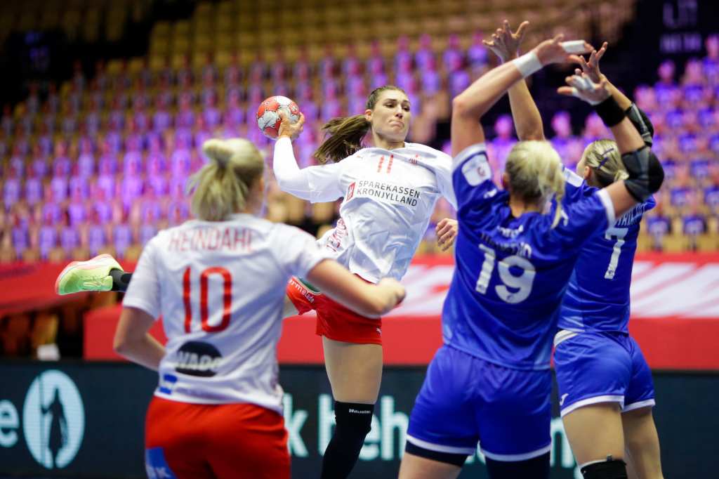 Норвешка-Данска и Франција-Хрватска во полуфиналето на ЕП