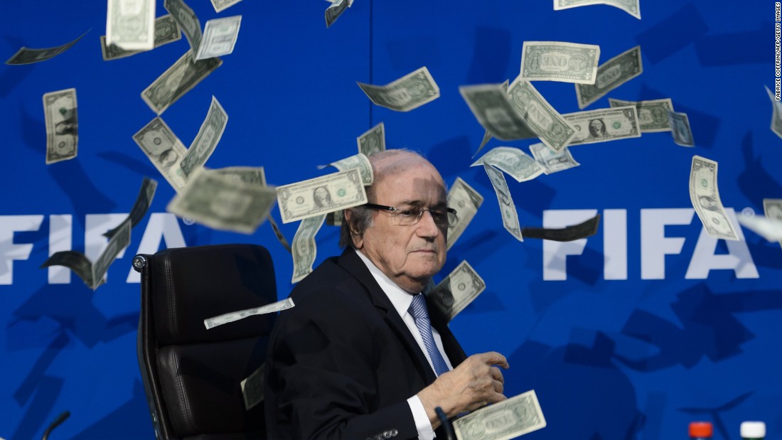 ФИФА поднесе кривична пријава против поранешниот претседател Блатер