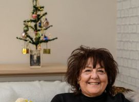 (Фото) Семејство од Шефилд 100 години украсува иста новогодишна елка