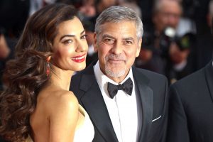 „Направивме глупава работа што ги научивме децата италијански“, се пожали Клуни