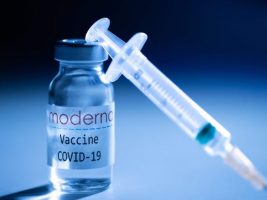 Вакцината на Moderna ќе штити од коронавирусот најмалку две години