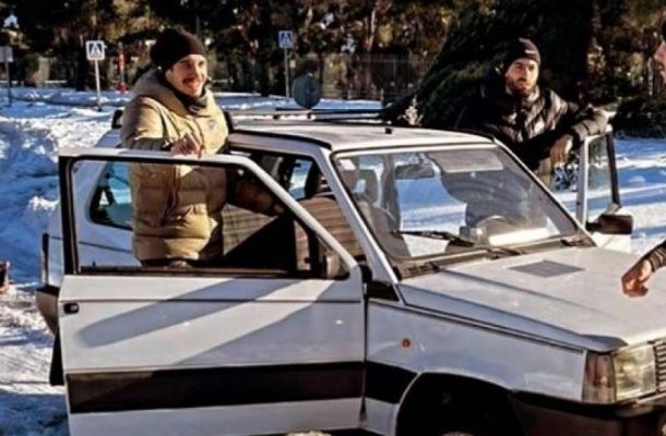 (Видео) Шиме Врсаљко и компанија со „фиат панда“ на снег низ Мадрид