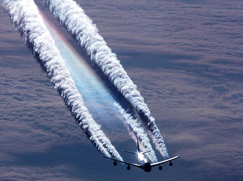 Загадувањето на авионите е веќе минато, научниците со решение за овој децениски проблем