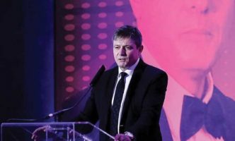 Пикси ќе ги предводи Србите за 1.000.000 евра годишно