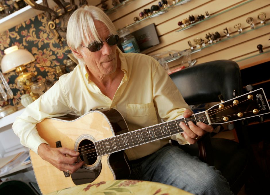 Почина гитаристот Хилтон Валентајн, автор на еден од најславните рифови во рок-музиката