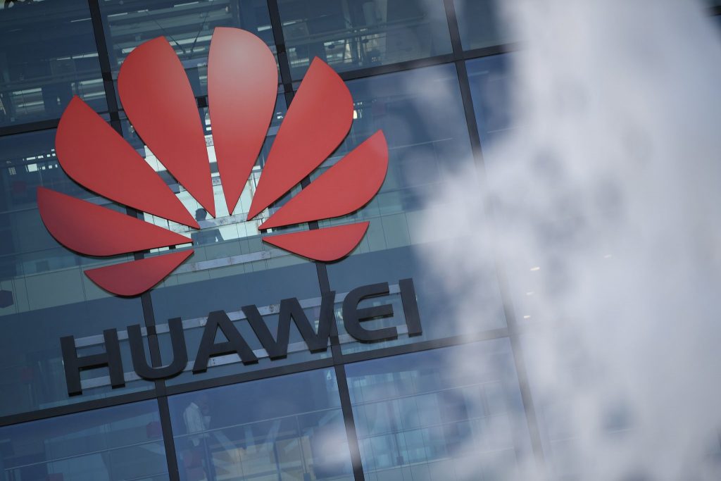 Рен Женгфеи: Huawei мора да се фокусира на стратешките области