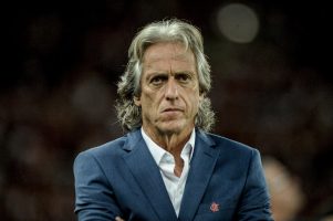 Тренерот на Бенфика, Жорге Жесус е заразен со коронавирус