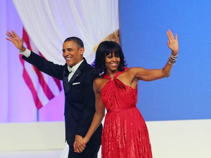 (Фото) Мишел го изненади Барак Обама со уметничко дело за Божиќ