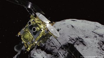 Јапонија со астероиден прав ќе го истражува потеклото на животот на Земјата