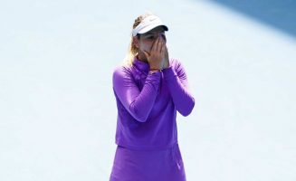 Векиќ спаси меч топка за историски влез во осминафинале во Мелбурн