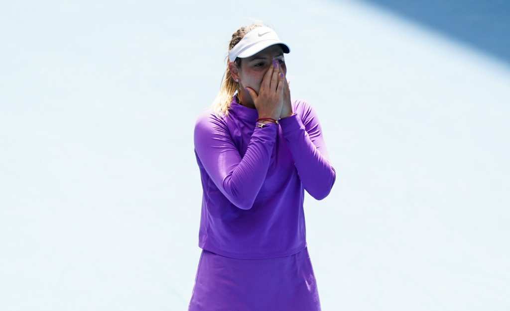 Векиќ спаси меч топка за историски влез во осминафинале во Мелбурн