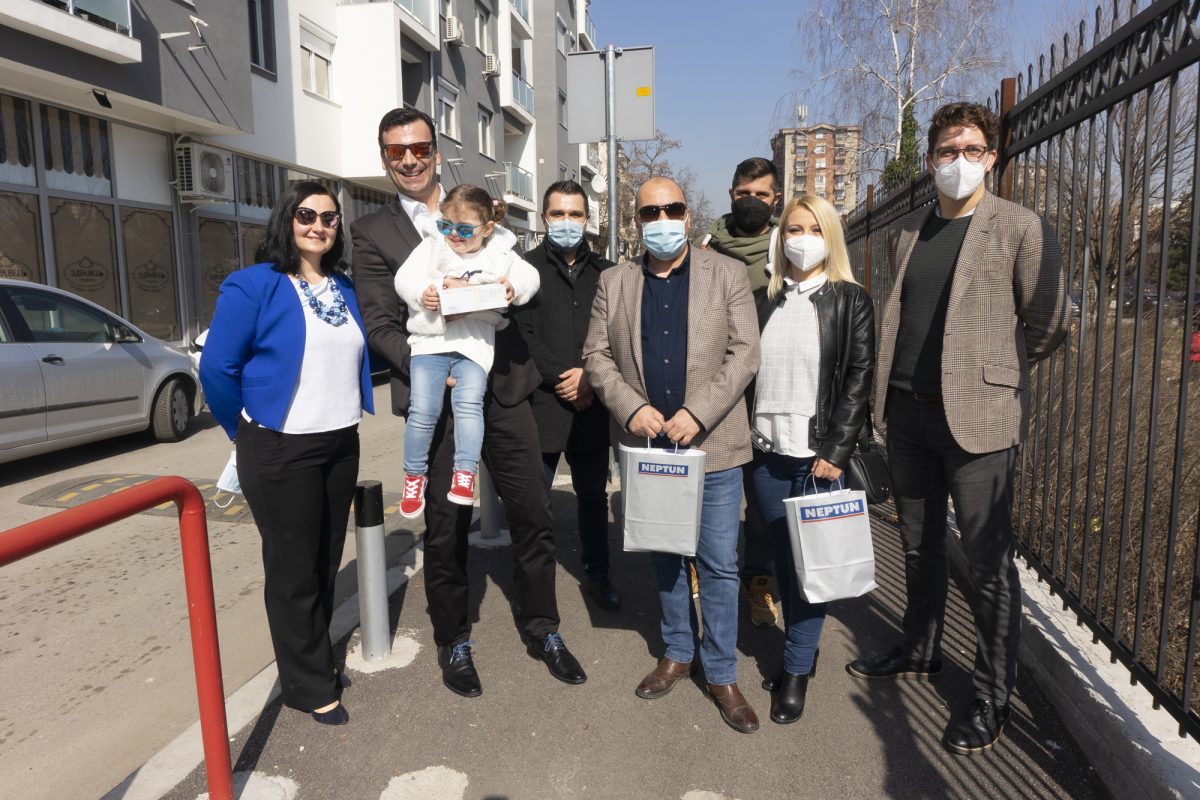 Нептун семејството заедно со генералниот директор Горан Цветинов ги пронајдоа и наградија најуникатните палавковци