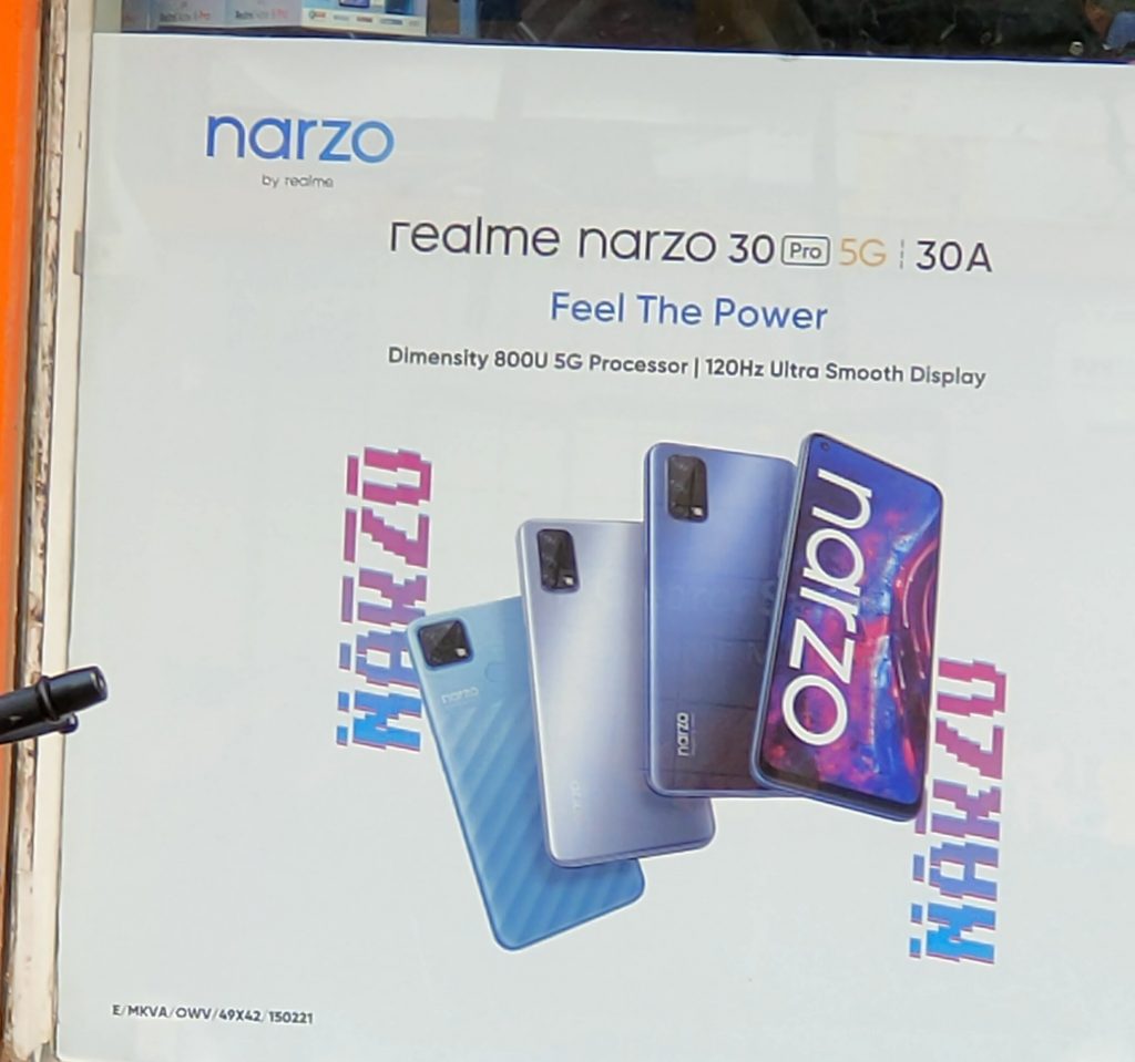 Постер за Realme Narzo 30 Pro 5G укажува на Dimensity 800U чипсет