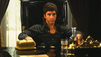 (Фото) Ќерката на Ал Пачино ја истетовира легендарната реплика на татко ѝ од филмот „Лице со лузна“