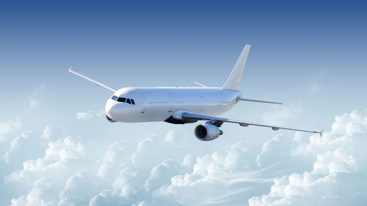 Авиокомпаниите ја повикаа ЕУ да користи еколошки гориво за сите летови