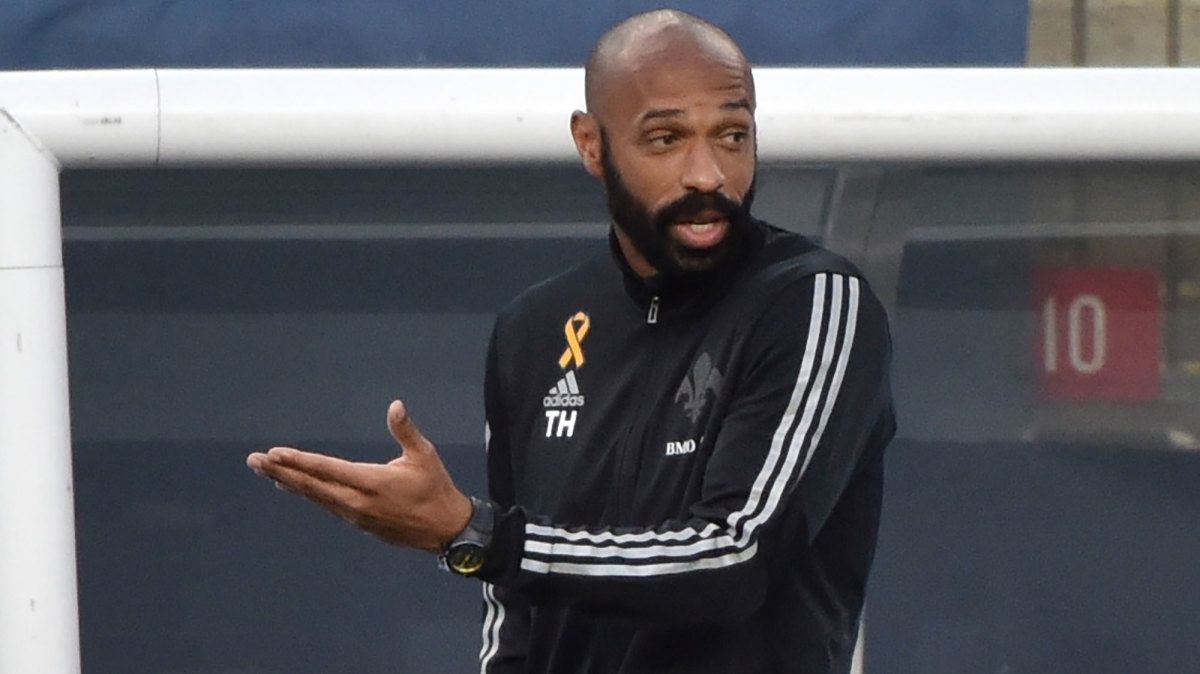 Анри ги напушта социјалните мрежи поради расизмот