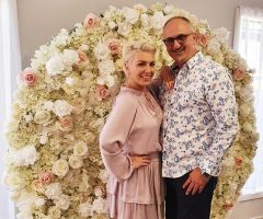 (Видео) Тања направи џумбуш во кафеана за 50. роденден на Новица