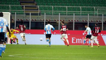Наполи победи на „Сан Сиро“ – Милан го губи чекорот со Интер