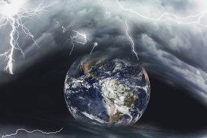 Ново истражување: Ударите од гром одговорни за настанокот на живот на Земјата