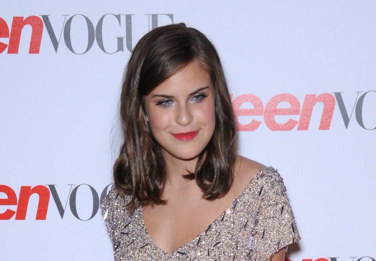 (Фото) Ќерката на Брус Вилис се соблече гола и најави дека ќе се исели од дома