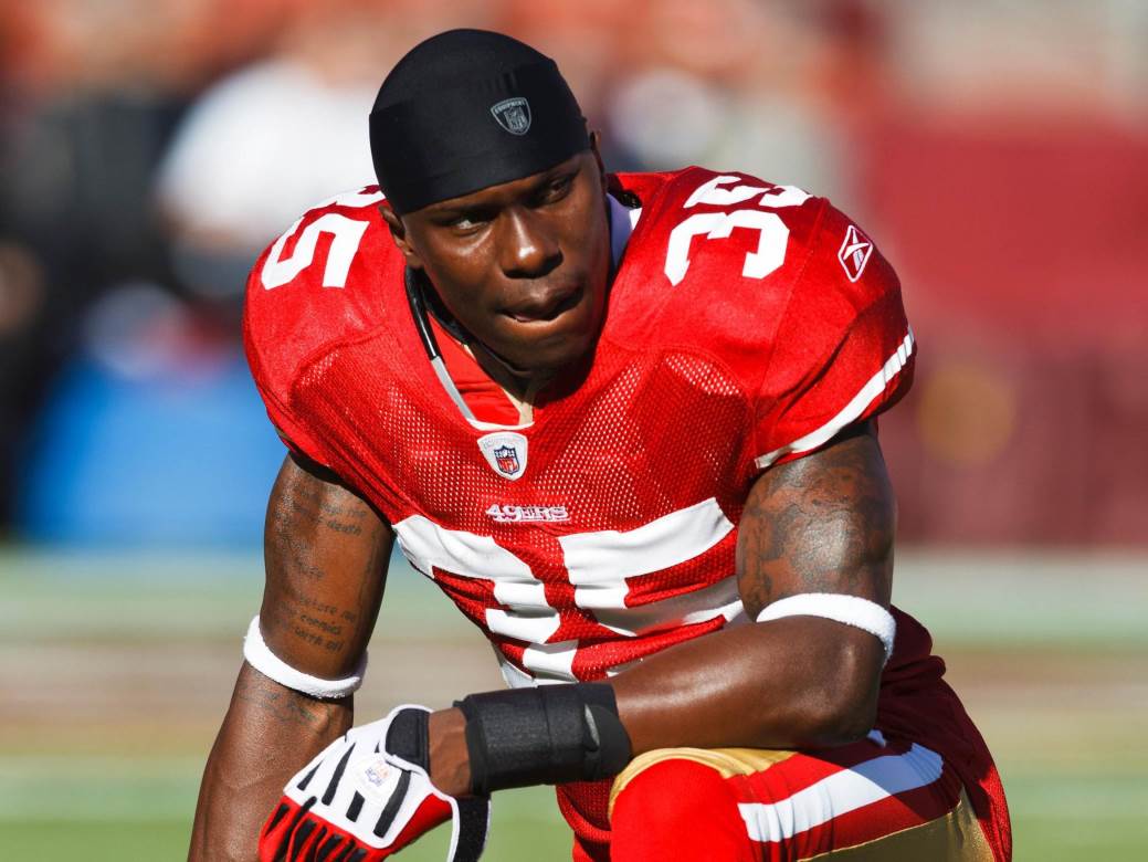 Американски НФЛ-играч убил пет лица, па се самоубил