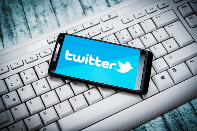 Наскоро ќе може да се заработуваат пари и преку Twitter
