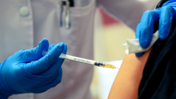 Научник  од „Оксфорд“: Сеедно која вакцина ќе ја примите, нема потреба од страв