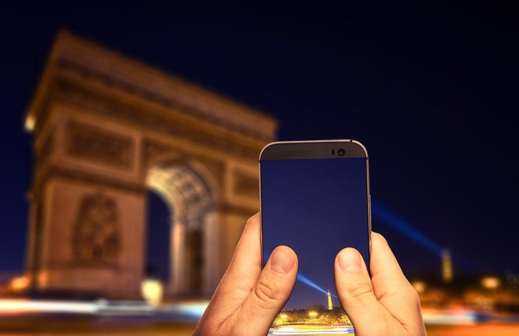 Париз даде зелено светло за комерцијална имплементација на 5G во градот