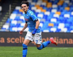 Статистиката зборува сама – зошто Елмас не добива повеќе минути во Наполи?