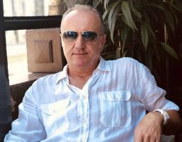 (Фото) Короната го врати Дарио на сцената