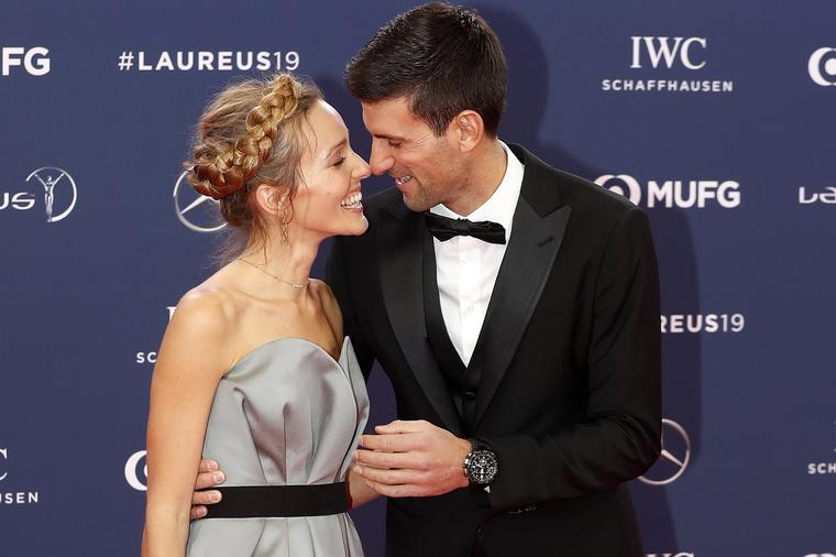 (Фото) Новата вила на Ѓоковиќ во Марбељи многу личи на онаа на Пабло Ескобар
