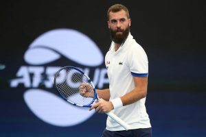 Французите го суспендираа Пер – Конторверзниот тенисер нема да игра на ОИ
