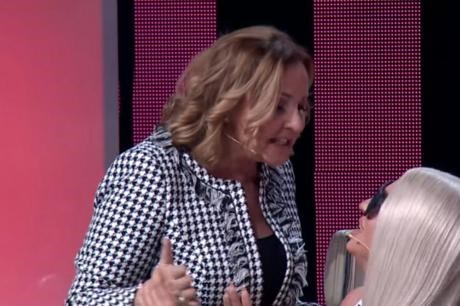 Бекута ѝ се вдаде на Карлеуша: Симни ги наочарите што си ги набила, можеби подобро ќе слушаш