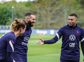 Бензема: Едвај чекам да заиграм пак за Франција