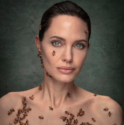 (Видео) 18 минути без да биде боцната: Анџелина Џоли позираше за Денот на пчелата