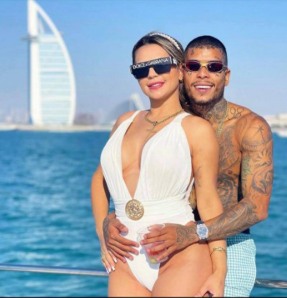 (Видео) Бразилски пејач паднал од петти кат од хотел, починал две недели по венчавката со неговата девојка