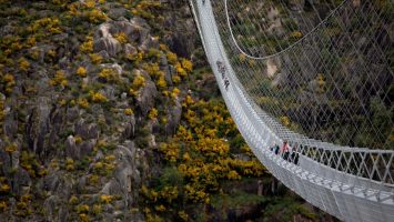Во Португалија отворен најдолгиот висечки мост (ВИДЕО)